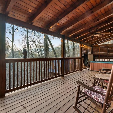 Private! Hot Tub, Views, & Games Villa Sevierville Eksteriør bilde