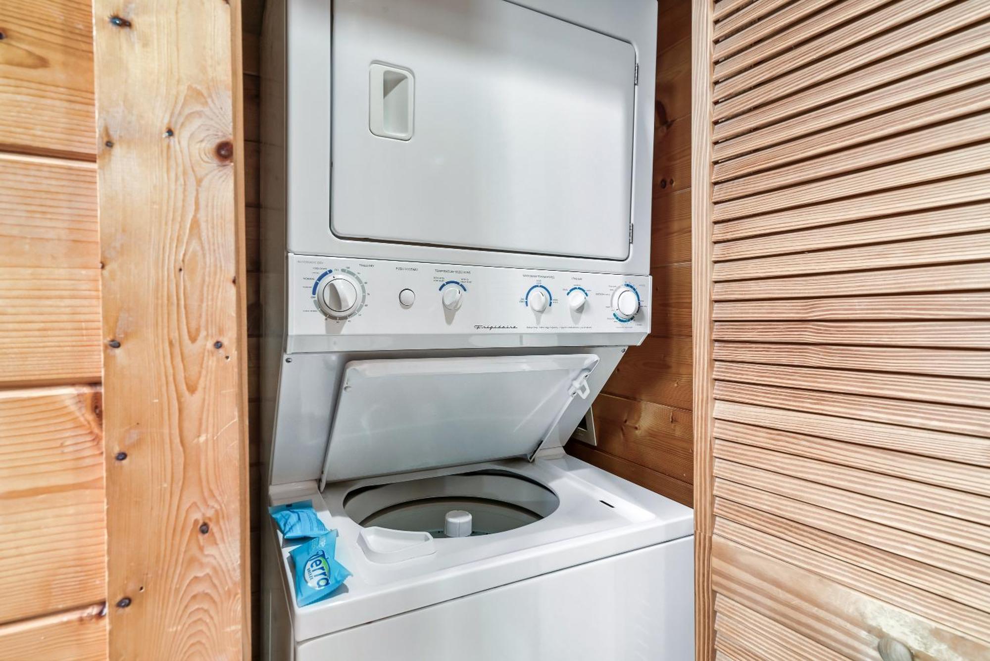 Private! Hot Tub, Views, & Games Villa Sevierville Eksteriør bilde