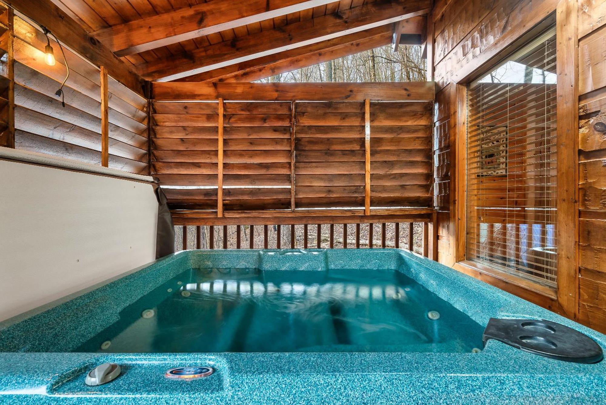 Private! Hot Tub, Views, & Games Villa Sevierville Eksteriør bilde